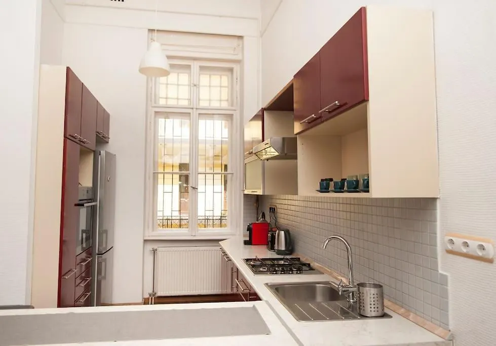 Central Nest Apartment Synagogue Budapest