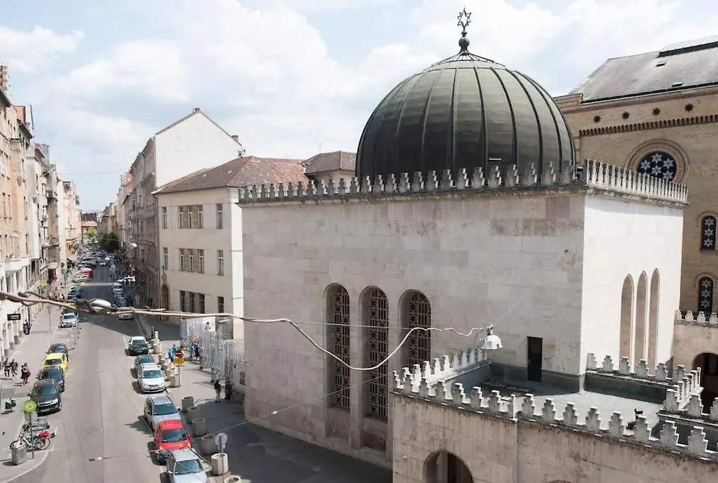 Central Nest Apartment Synagogue Budapeszt